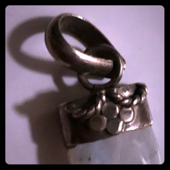 Sterling silver pendant with stone - Picture 5 of 7